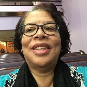 Meet your Posher, Angie